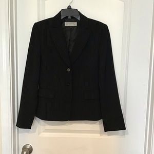 Tahari blazer